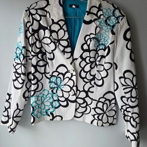 Chic Floral Women's Blazer - Black, White, and Blue